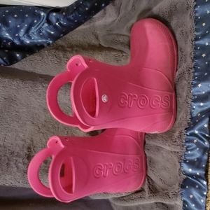 Crocs girls size 2 waterproof pink boots, worn one fall/winter